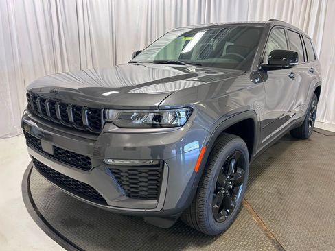 New 2026 Jeep Grand Cherokee L Limited AWD/4WD image 28
