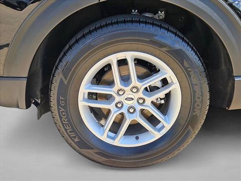 New 2026 Ford Explorer Active RWD image 10