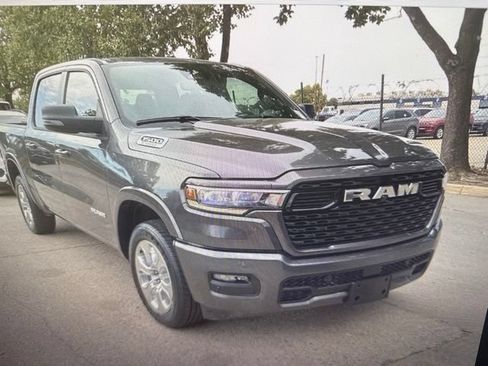 Used 2025 RAM 1500 Big Horn AWD/4WD image 5