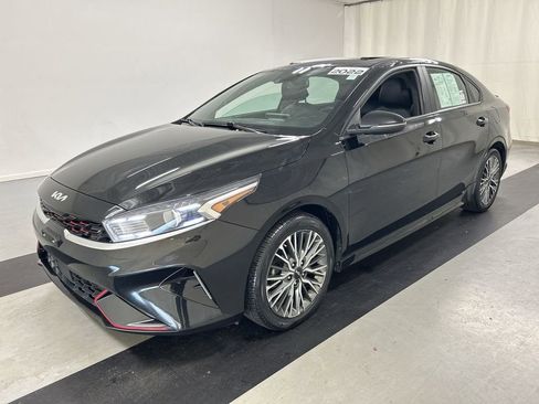 Used 2022 Kia Forte GT-Line w/ GT-Line Premium Package image 4