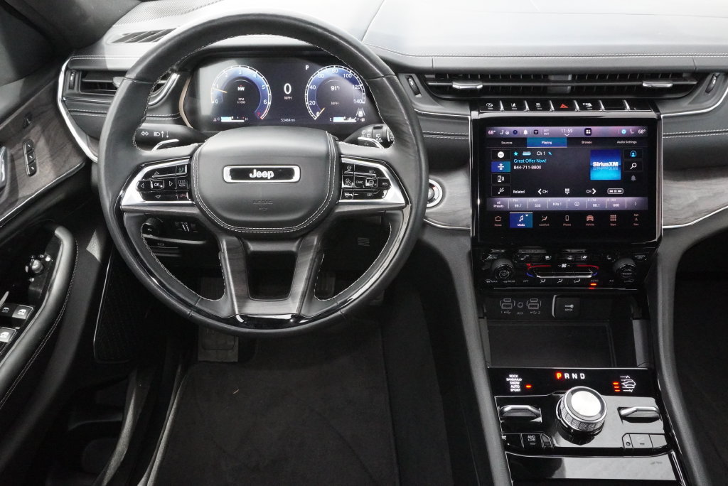 Used 2024 Jeep Grand Cherokee L Overland w/ Advanced Protech Group III AWD/4WD image 25
