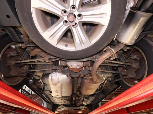 Used 2013 Toyota Highlander Limited image 43