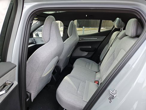 New 2025 Volvo EX30 Ultra w/ Protection Package Premier image 8