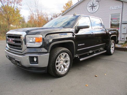 Used 2015 GMC Sierra 1500 SLT w/ SLT Crew Cab Value Package image 2