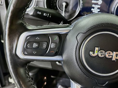 Used 2023 Jeep Wrangler Unlimited Sahara w/ Cold Weather Group AWD/4WD image 22