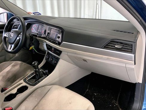 Used 2019 Volkswagen Jetta S w/ Driver Assistance Package image 28