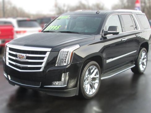 Used 2019 Cadillac Escalade Premium Luxury image 2