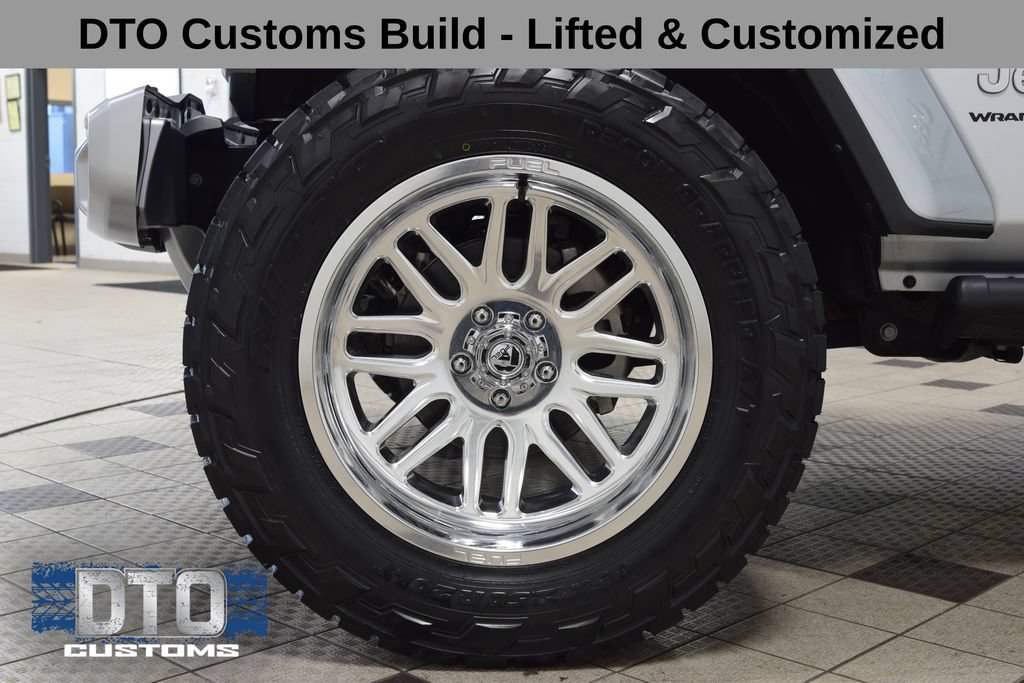 Used 2024 Jeep Wrangler Unlimited Sahara w/ Technology Group AWD/4WD image 24