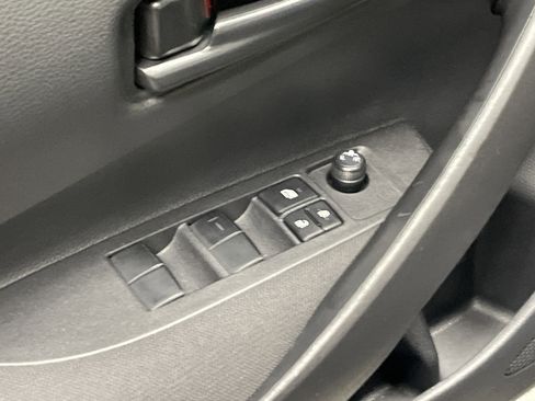 Certified 2025 Toyota Corolla LE image 15