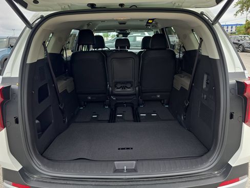 New 2026 Kia Carnival EX FWD image 10
