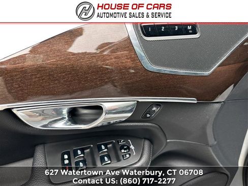 Used 2016 Volvo XC90 T6 Momentum image 26