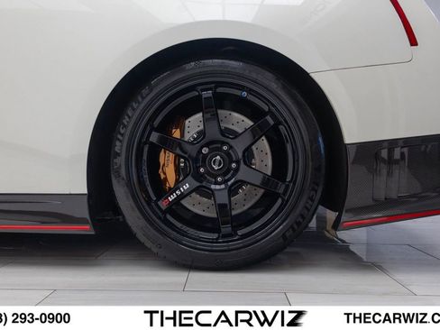 Used 2018 Nissan GT-R NISMO AWD/4WD image 18