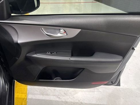 Used 2024 Kia Forte LX image 31