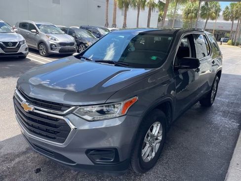 Used 2020 Chevrolet Traverse LS FWD image 8