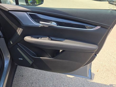 New 2025 Cadillac XT5 Premium Luxury image 6