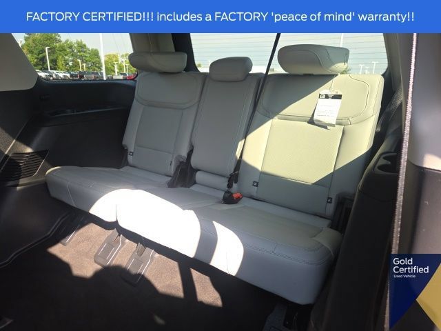 Used 2025 Ford Expedition Platinum w/ Driver's Package AWD/4WD image 23