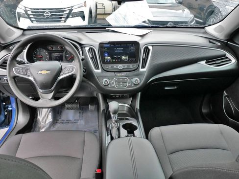 Used 2024 Chevrolet Malibu LT image 19