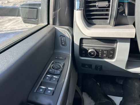New 2026 Ford F550 4x4 Crew Cab w/ XLT Value Package image 54