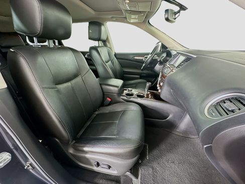 Used 2014 Nissan Pathfinder Platinum w/ Platinum Premium Package AWD/4WD image 34