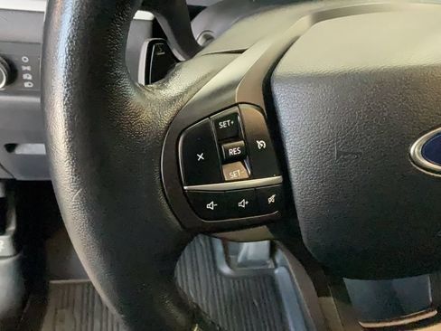 Used 2020 Ford Explorer XLT w/ Equipment Group 202A AWD/4WD image 19