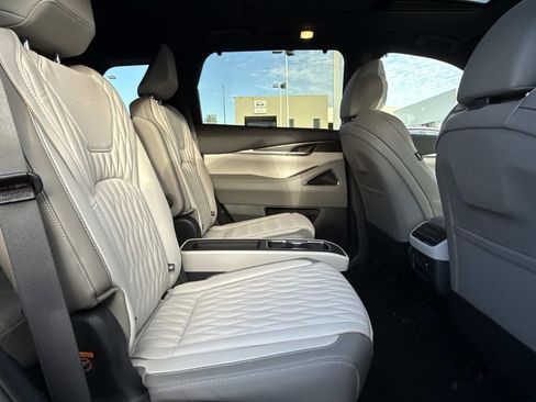 New 2026 INFINITI QX60 Autograph image 21