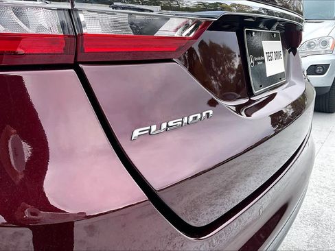 Used 2017 Ford Fusion Titanium image 30