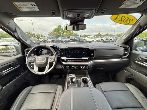 Used 2024 GMC Sierra 1500 SLT w/ SLT Premium Plus Package AWD/4WD image 25