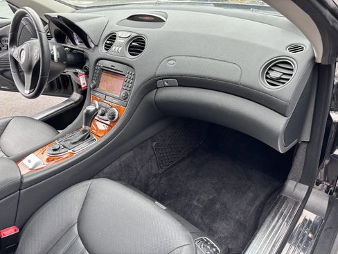 Used 2009 Mercedes-Benz SL 550 image 18