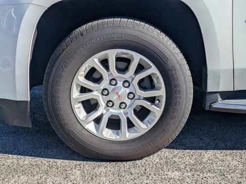 Used 2018 GMC Yukon SLT w/ Open Road Package image 3