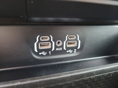 Used 2024 RAM 2500 Big Horn w/ Off Road Package image 26