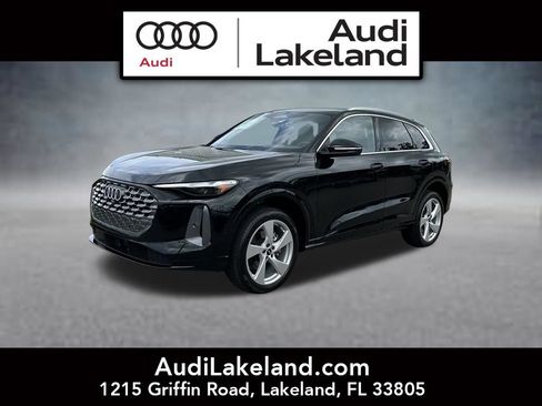 Used 2025 Audi Q5 Premium Plus AWD/4WD image 1