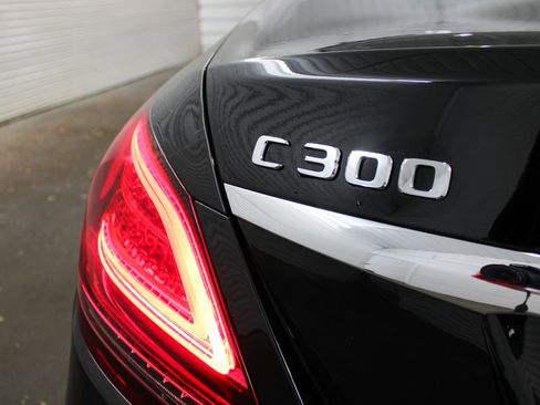 Used 2020 Mercedes-Benz C 300 Sedan image 30