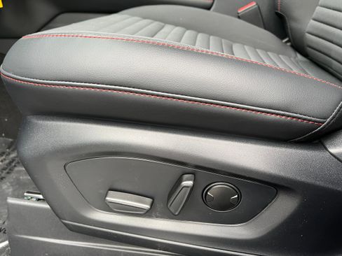 New 2026 Ford Explorer ST-Line w/ ST-Line Street Pack image 10