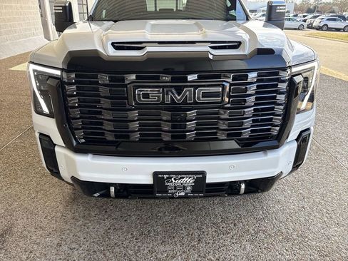 Certified 2025 GMC Sierra 2500 Denali Ultimate image 32