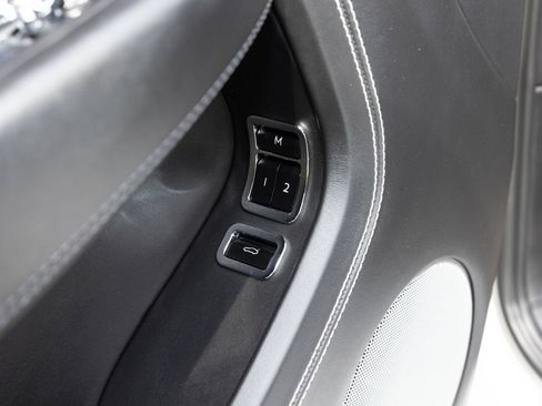 Used 2021 Bentley Continental GT V8 AWD/4WD image 26