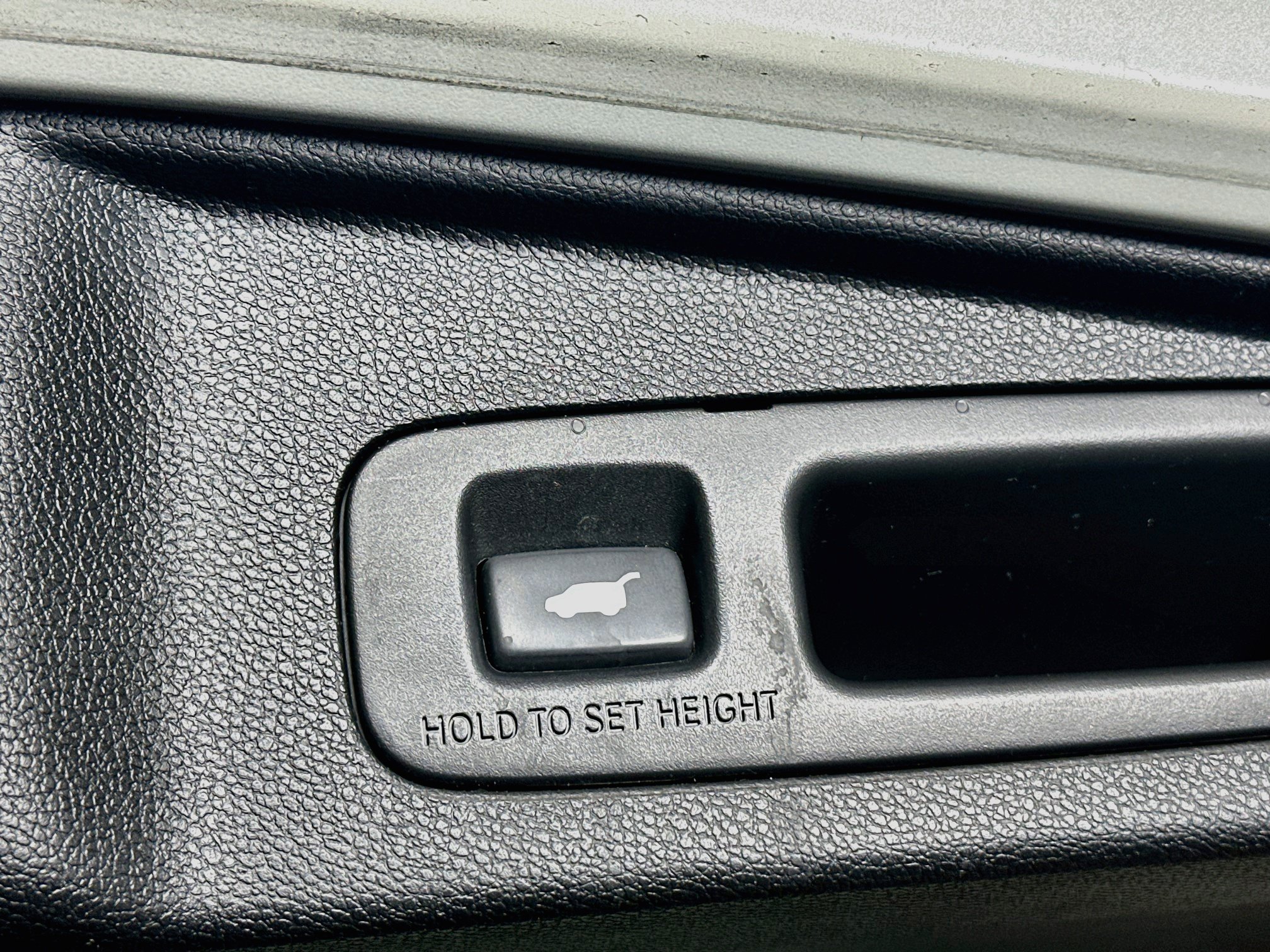 Used 2018 Honda CR-V Touring image 30