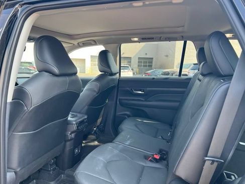 Used 2026 Toyota Grand Highlander AWD Hybrid image 28