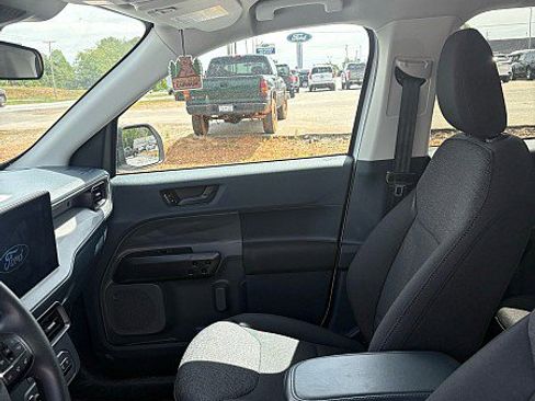 Used 2025 Ford Maverick XL w/ Equipment Group 101A AWD/4WD image 5
