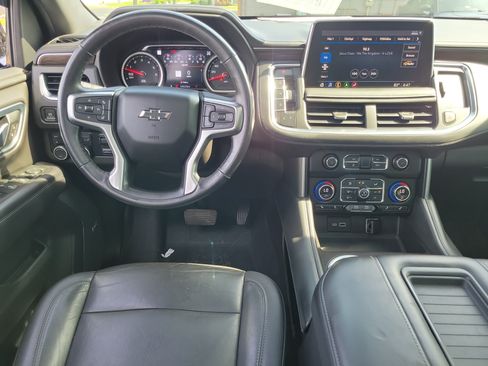 Used 2021 Chevrolet Tahoe Z71 w/ Z71 Off-Road Package AWD/4WD image 10