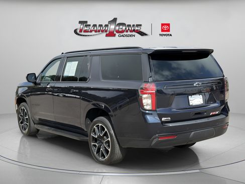 Used 2023 Chevrolet Suburban RST RWD image 7