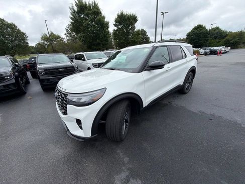 New 2026 Ford Explorer ST w/ Sun And Sound Package AWD/4WD image 28