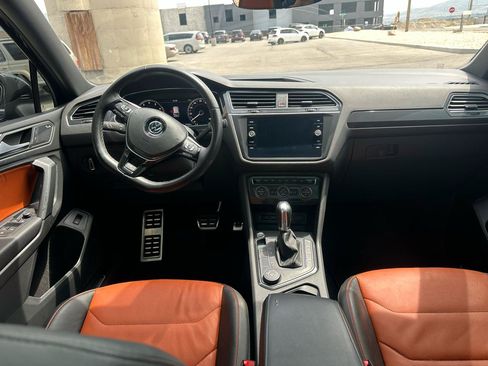 Used 2019 Volkswagen Tiguan SEL Premium R-Line w/ 3rd Row Seat Package AWD/4WD image 20