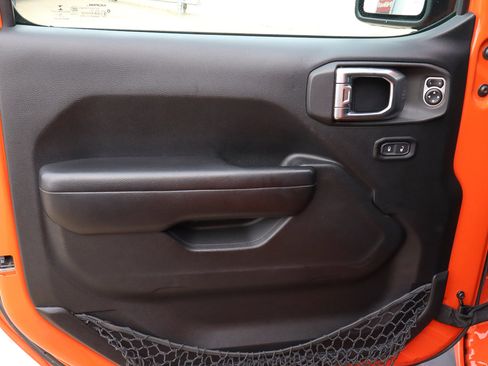 Used 2018 Jeep Wrangler Unlimited Sport S image 15