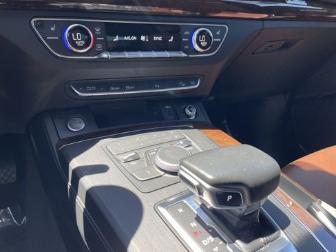 Used 2020 Audi Q5 2.0T Premium w/ Convenience Package image 20