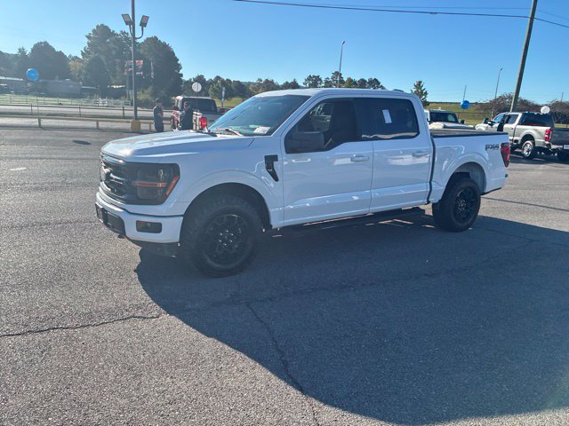 Used 2025 Ford F150 XLT w/ Equipment Group 301A Standard AWD/4WD image 11