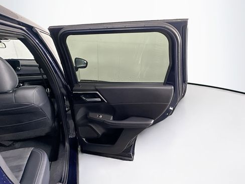 Used 2024 Mitsubishi Outlander SE AWD/4WD image 30