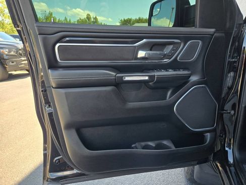 Used 2022 RAM 1500 Laramie AWD/4WD image 12