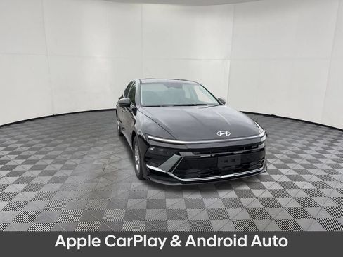 Used 2026 Hyundai Sonata SE FWD image 3