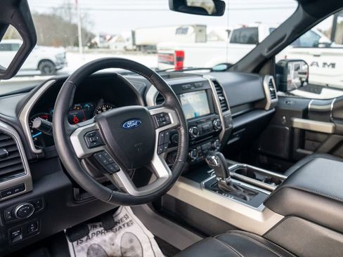Used 2018 Ford F150 Lariat image 22