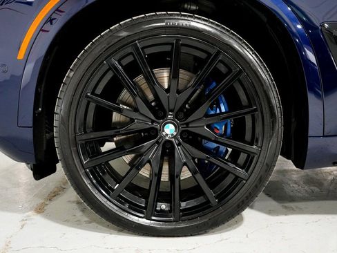Used 2025 BMW X5 M60i image 40